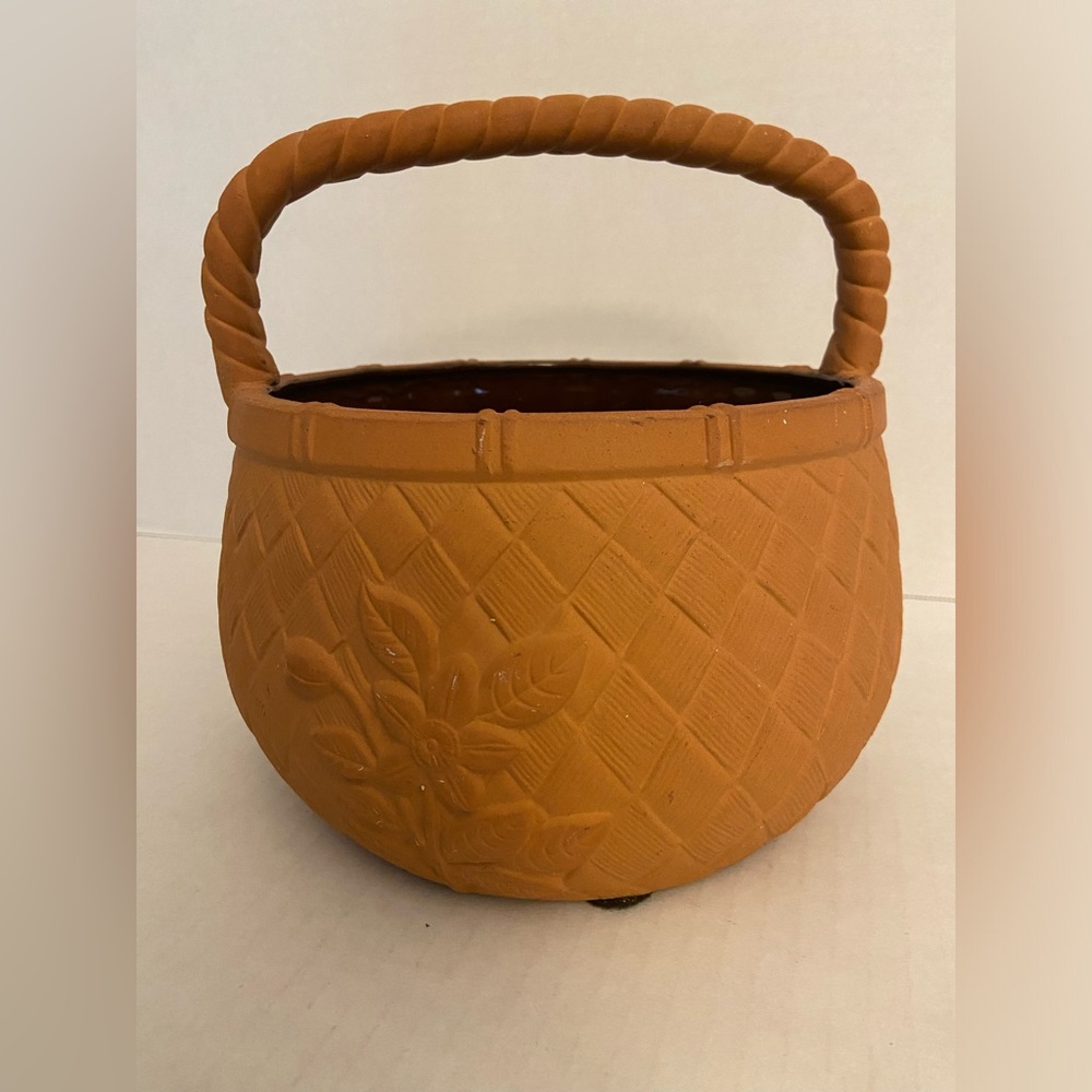 Terracotta Pottery Basket with Handle
